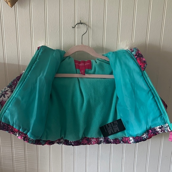 Like New! London Fog Floral Winter Puffer Jacket with Hood sz 12 mos - Picture 8 of 9